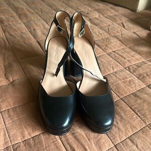 Madewell The Mable Ankle strap platform pump